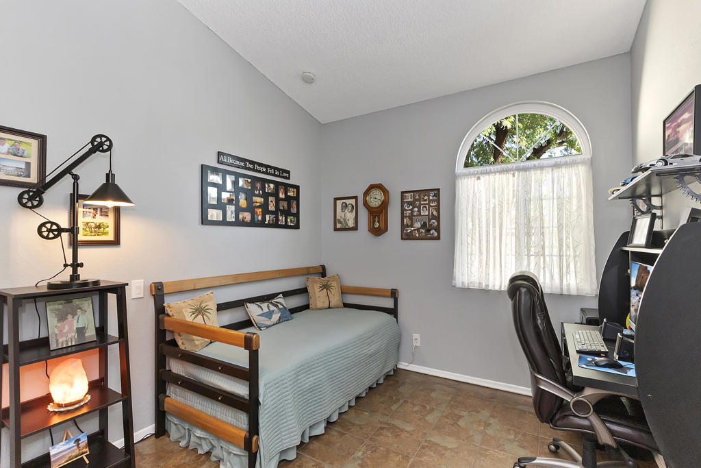 64451 Brae Burn Avenue