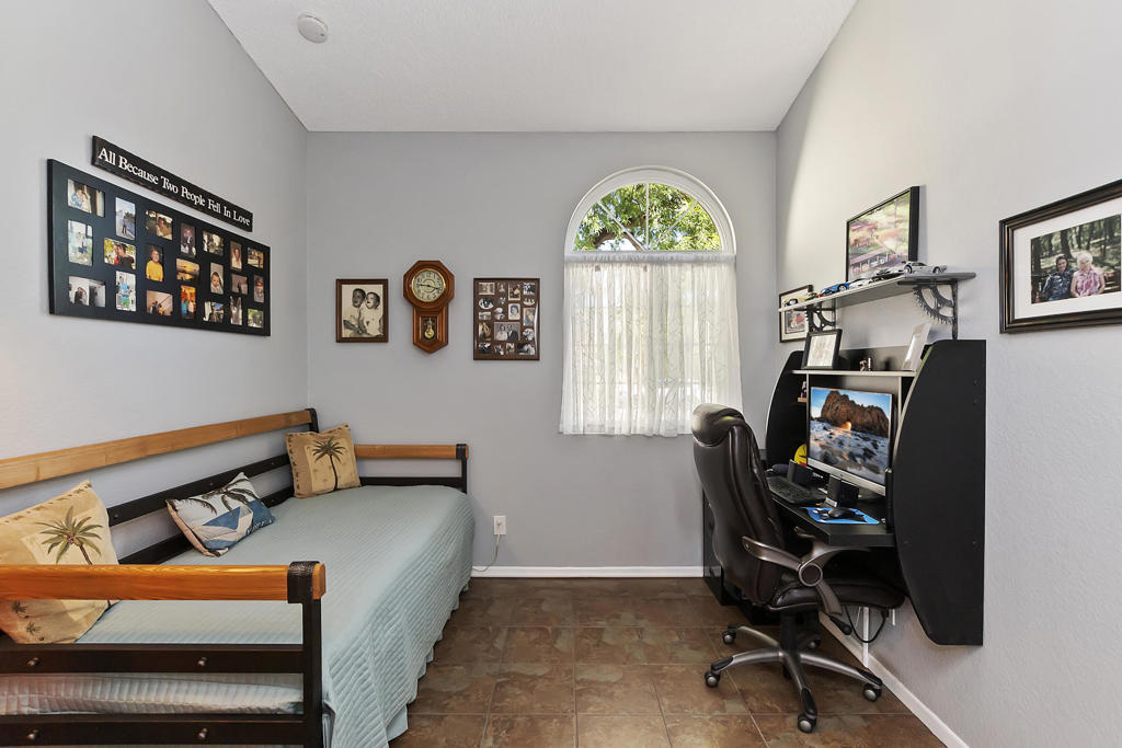 64451 Brae Burn Avenue