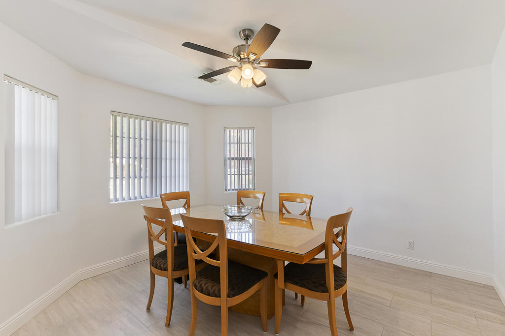 53675 Avenida Martinez