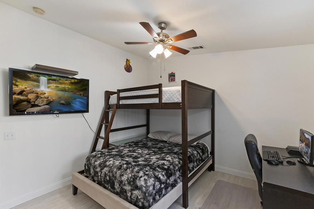 53675 Avenida Martinez