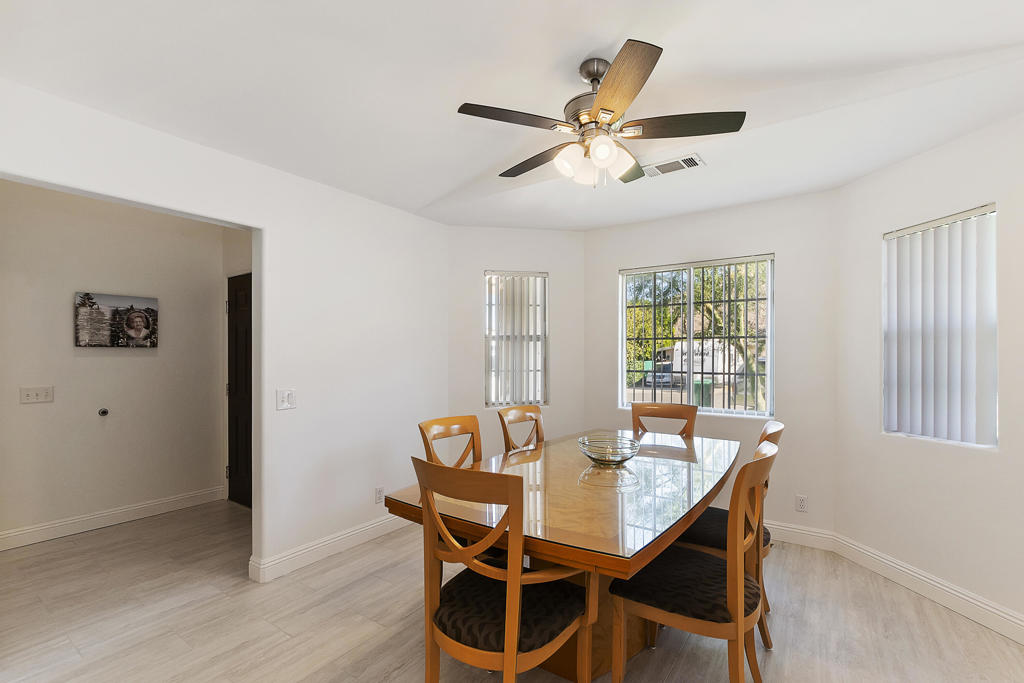 53675 Avenida Martinez