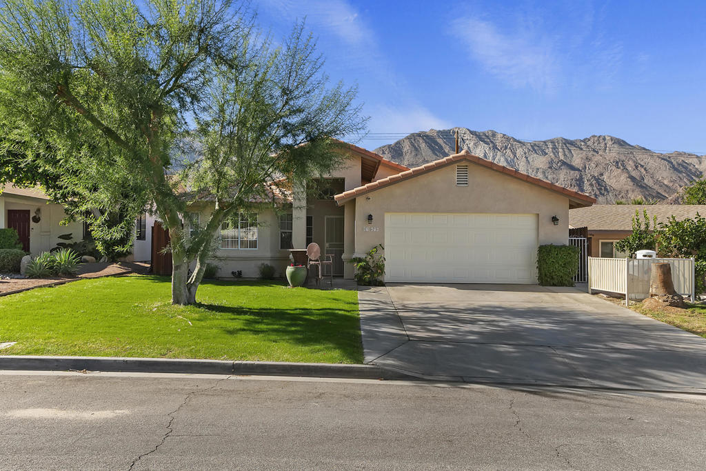 53675 Avenida Martinez