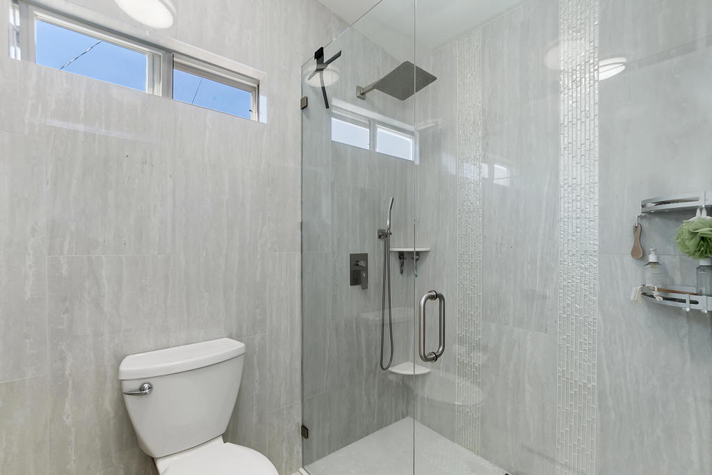 53675 Avenida Martinez