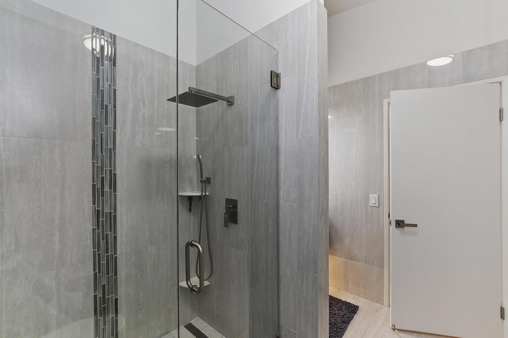 53675 Avenida Martinez