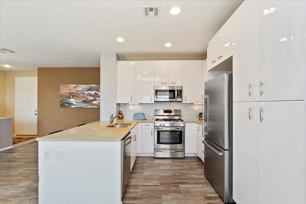 65565 Acoma Avenue 12