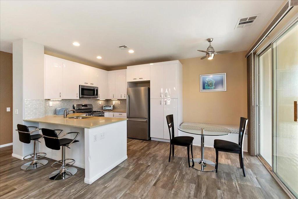 65565 Acoma Avenue 12