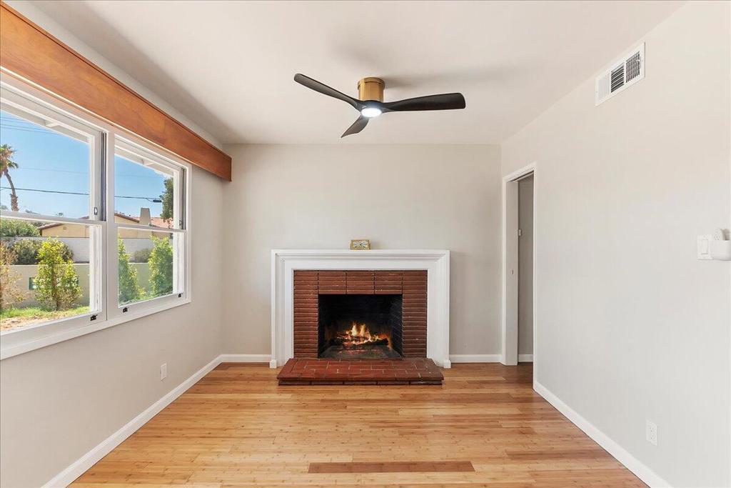 82013 Sierra Avenue A