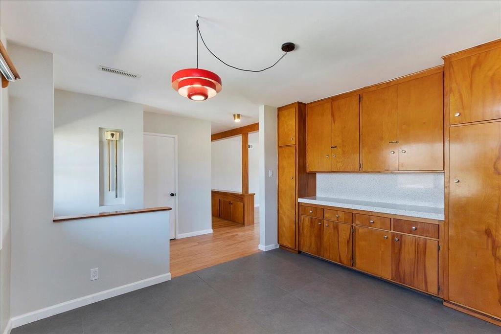 82013 Sierra Avenue A