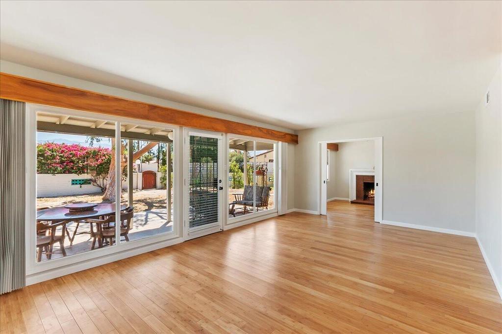 82013 Sierra Avenue A