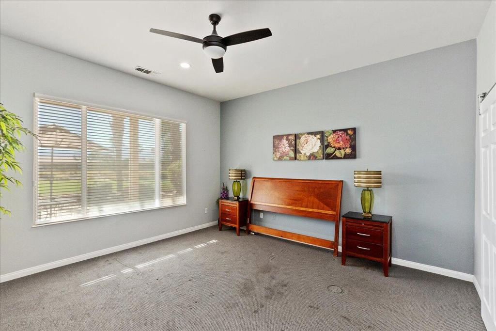 81091 Avenida Tres Lagunas