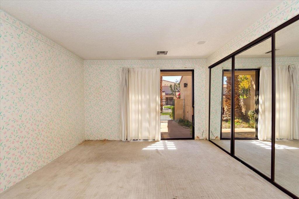 78136 Calle Norte