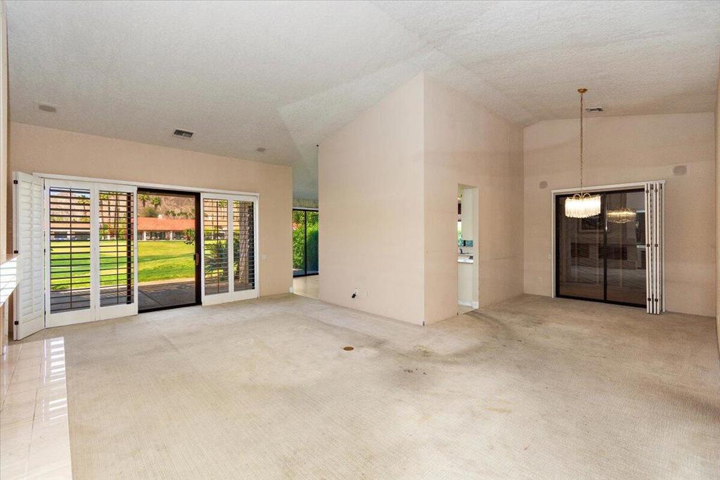 78136 Calle Norte