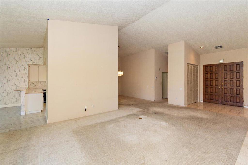 78136 Calle Norte