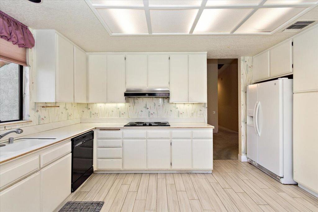 78136 Calle Norte