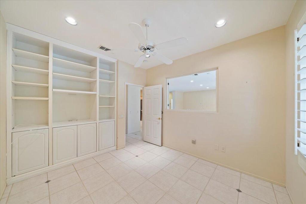 39335 Blossom Circle