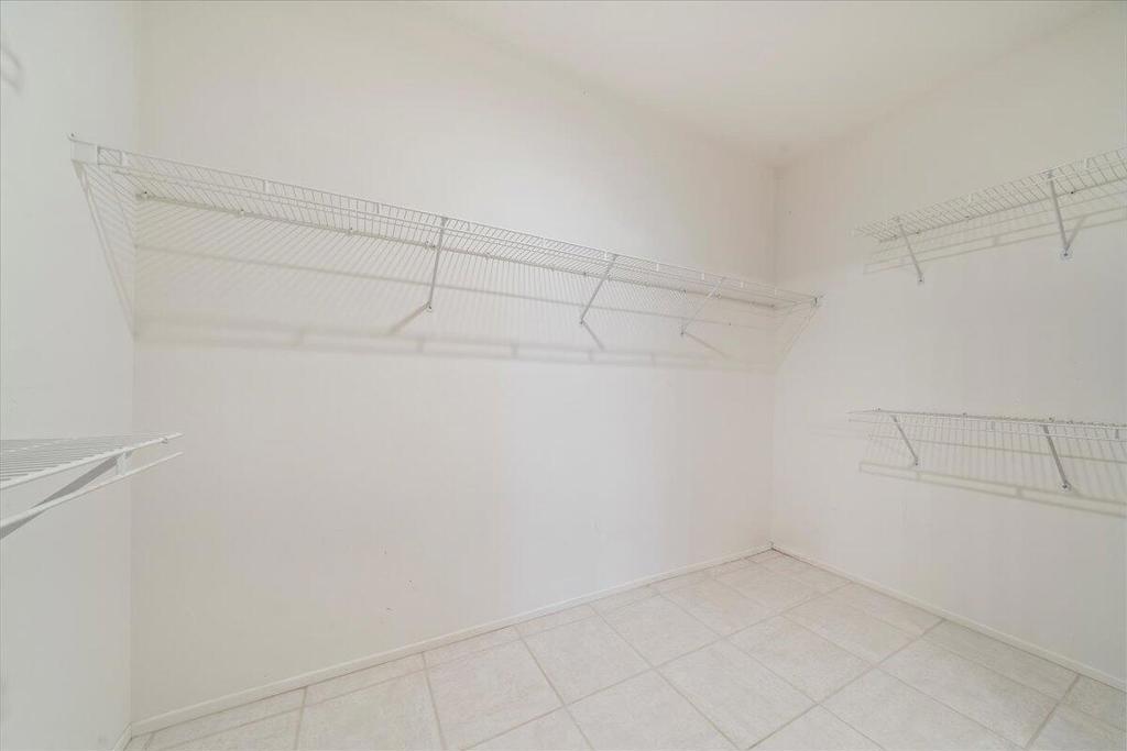 39335 Blossom Circle