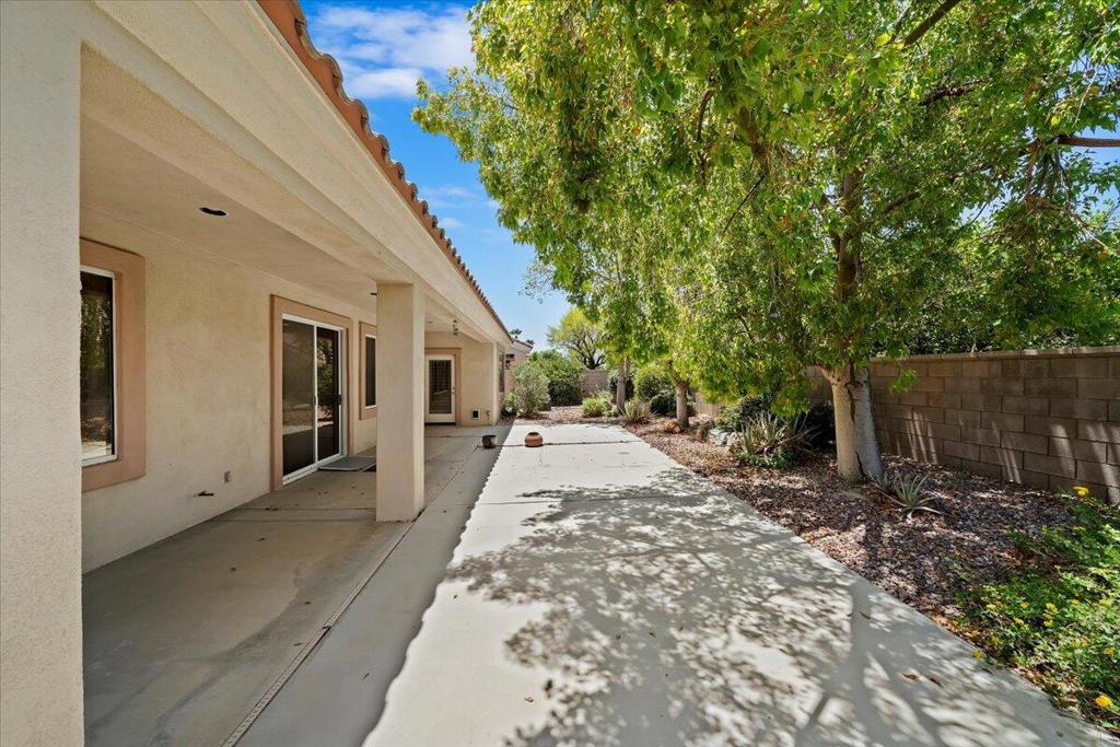 39335 Blossom Circle