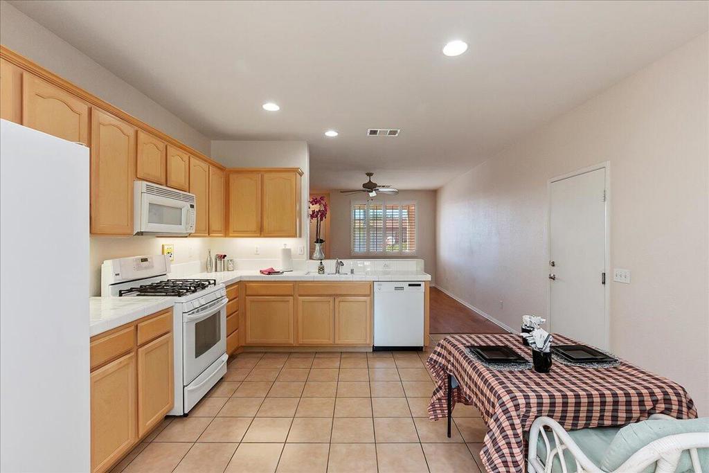 65565 Acoma Avenue 82