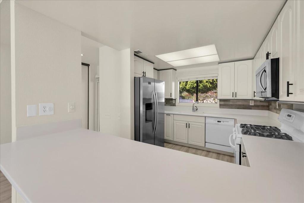 1293 Tiffany Circle N