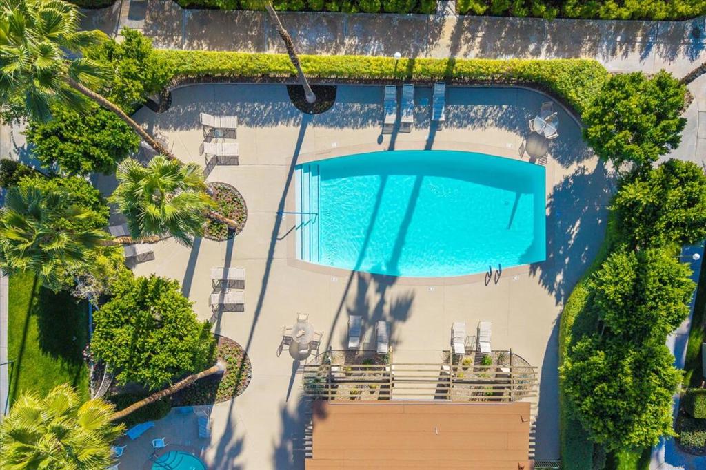 1293 Tiffany Circle N