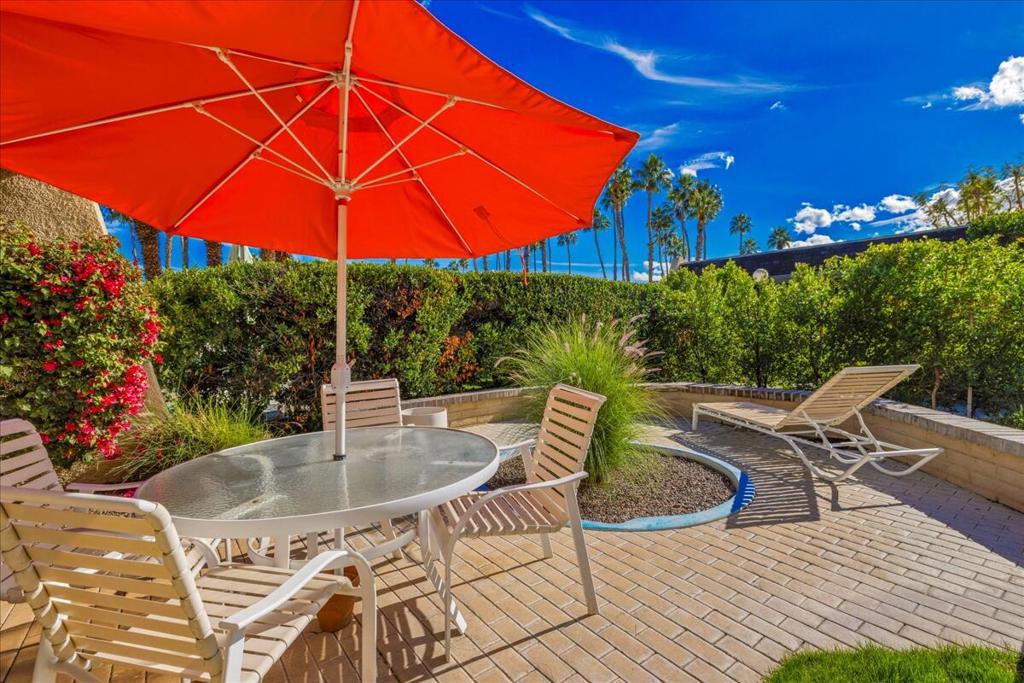 1293 Tiffany Circle N