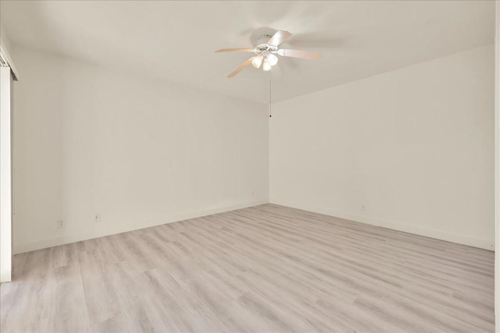 1293 Tiffany Circle N