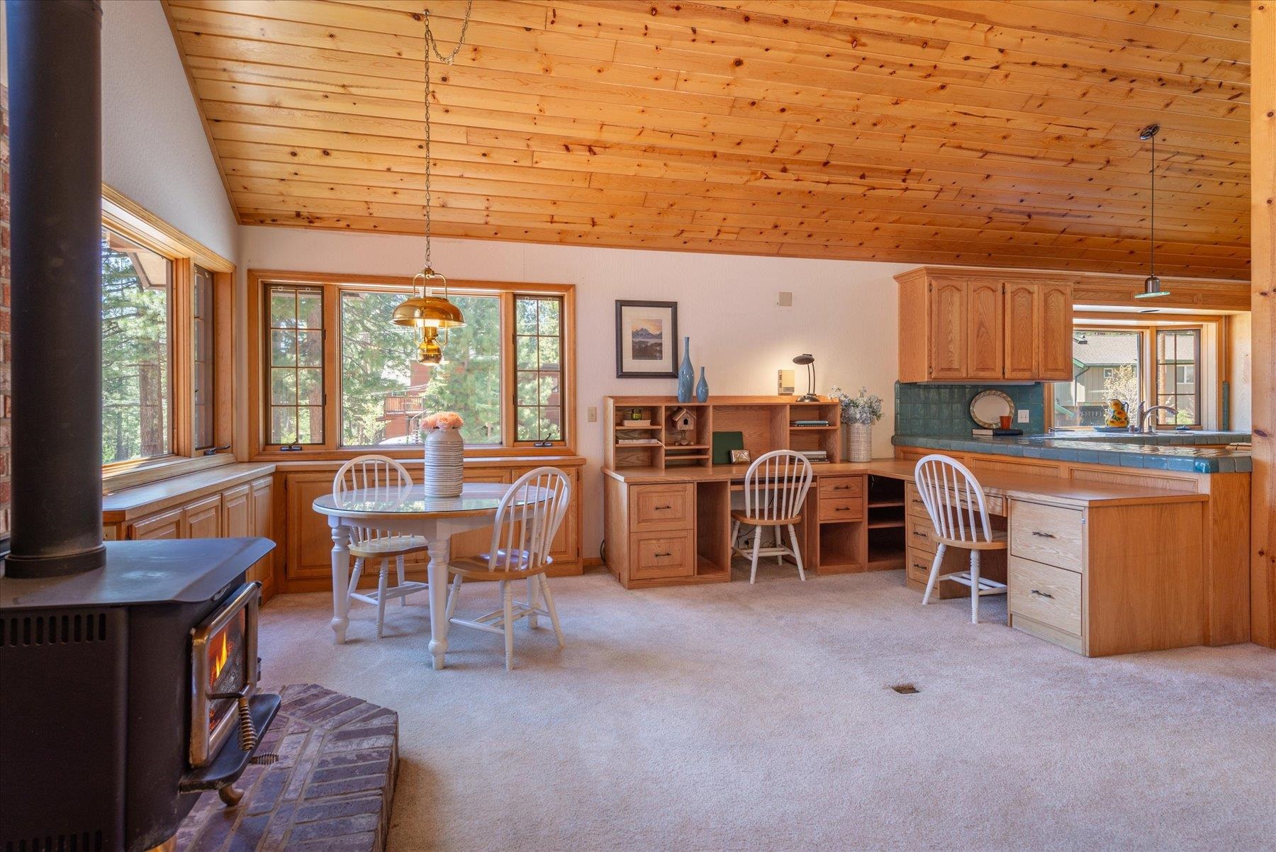 3105 Polaris Road