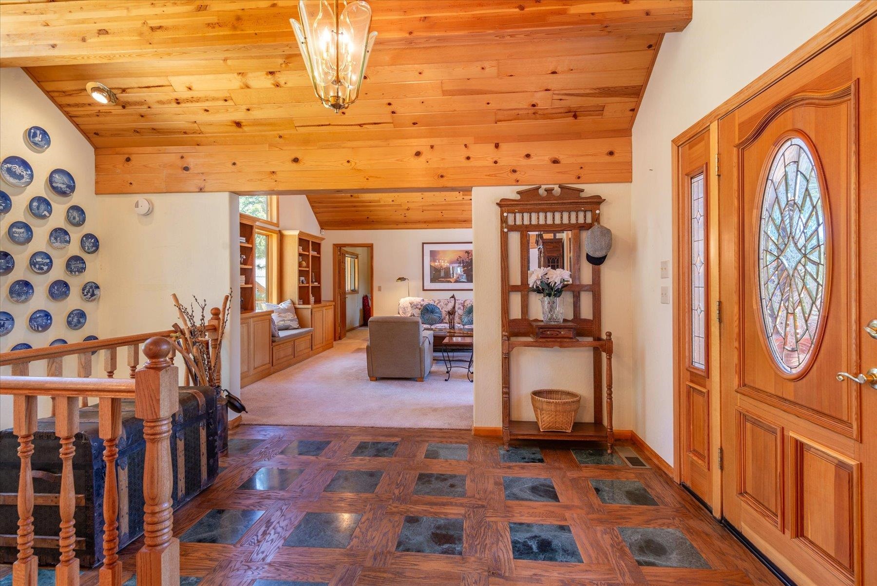 3105 Polaris Road