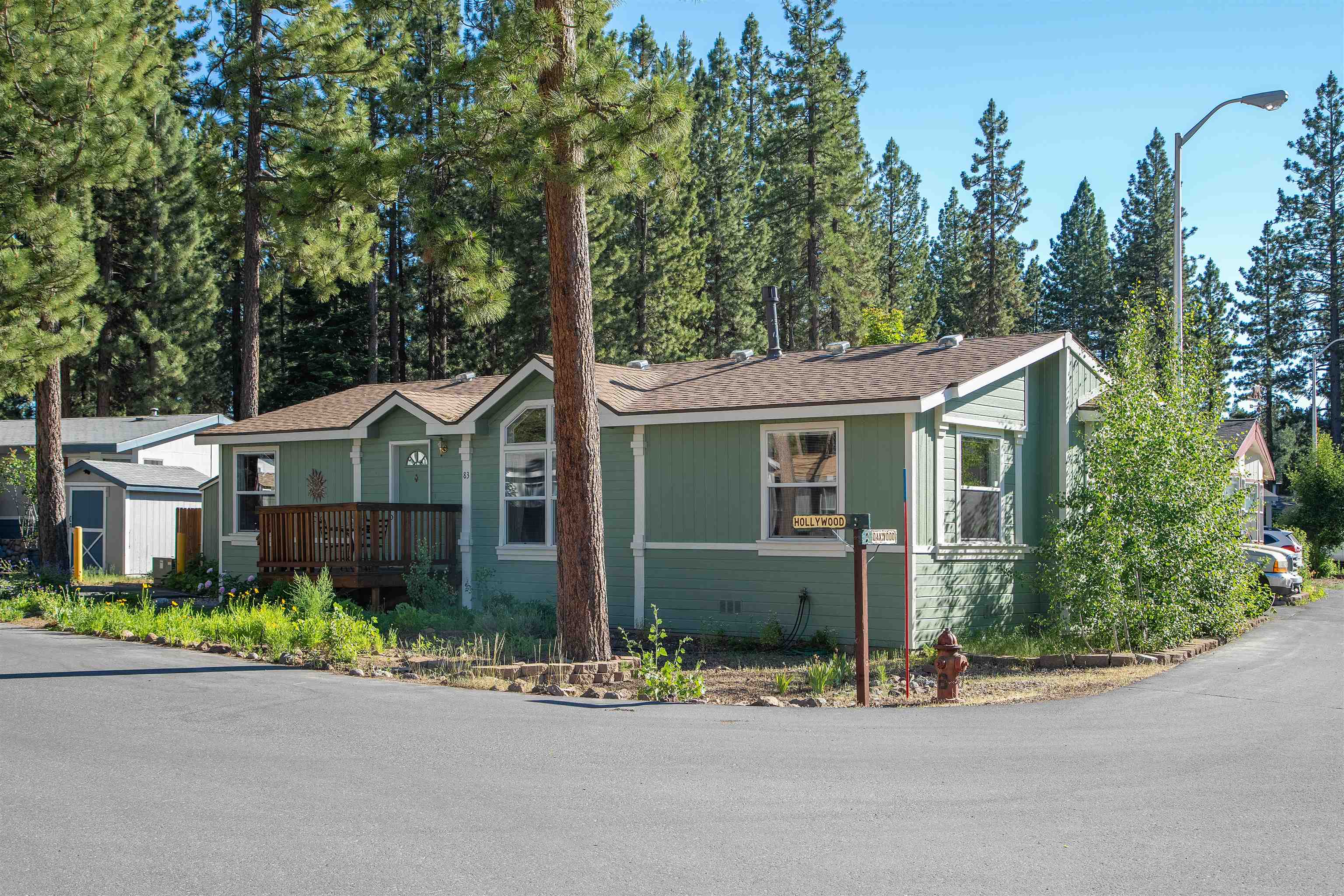 10100 Pioneer Trail Unit: 83