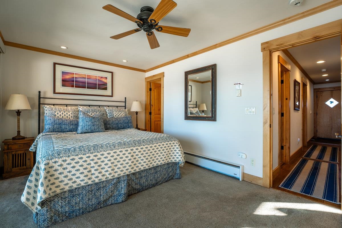 270 N North Lake Boulevard Unit: 39