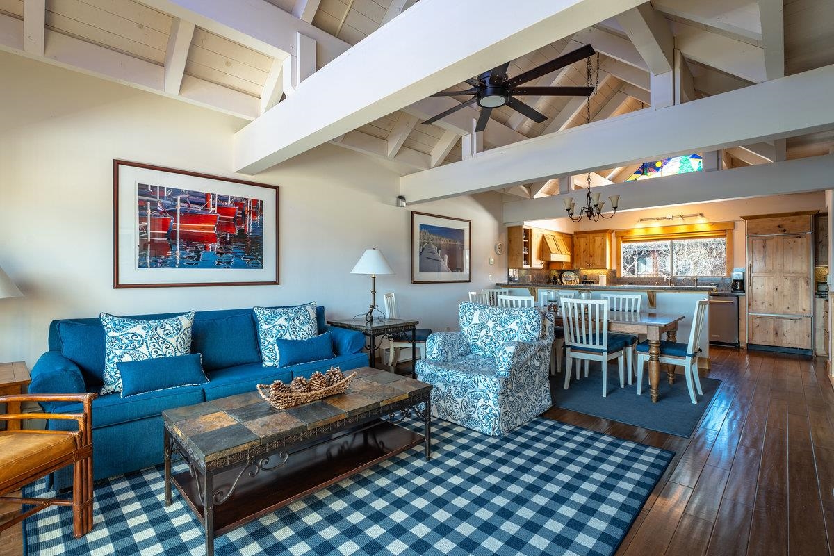 270 N North Lake Boulevard Unit: 39