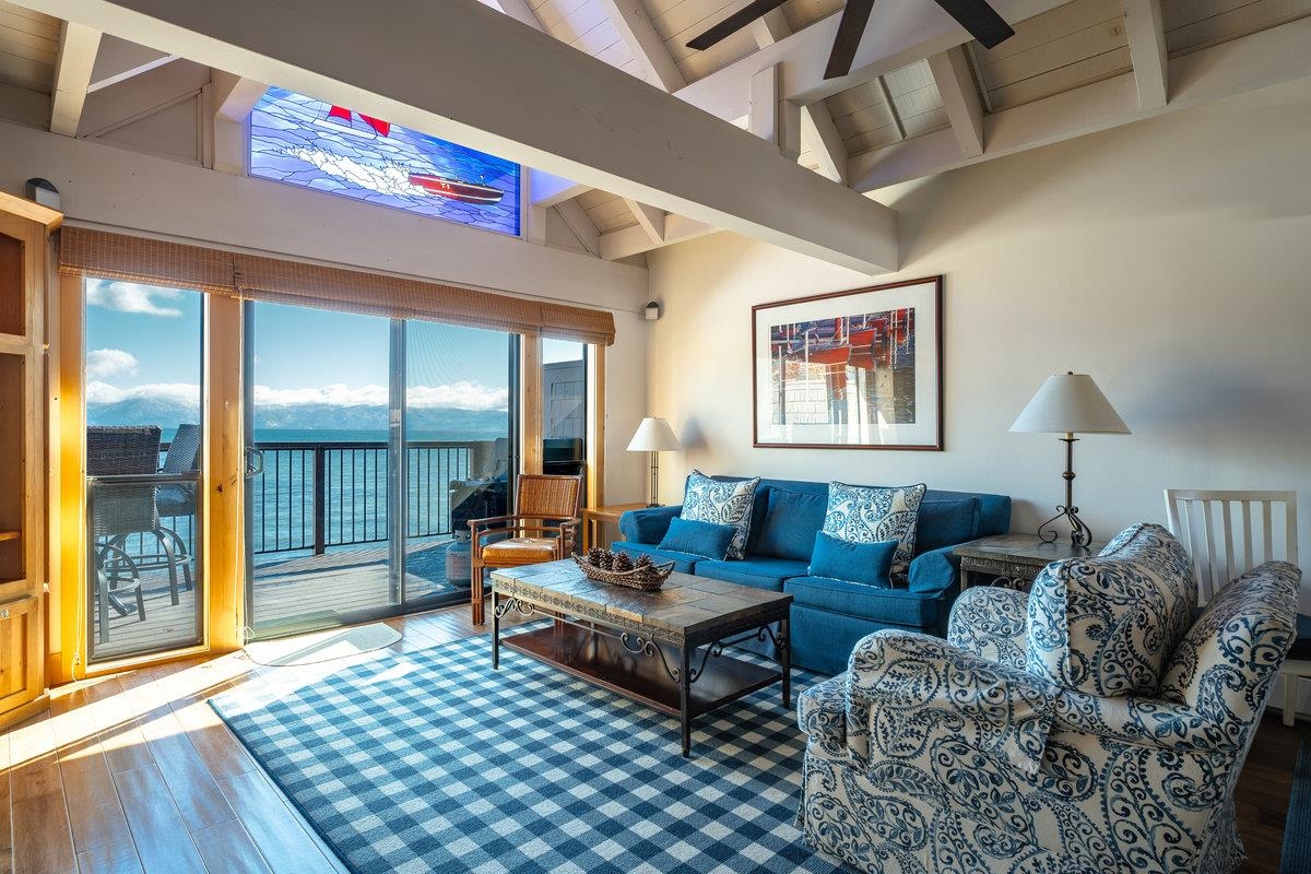 270 N North Lake Boulevard Unit: 39