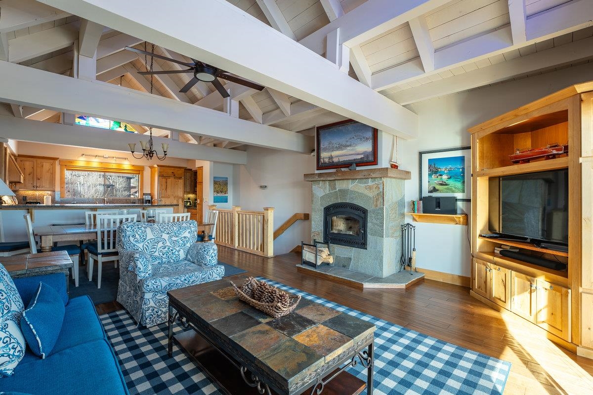 270 N North Lake Boulevard Unit: 39