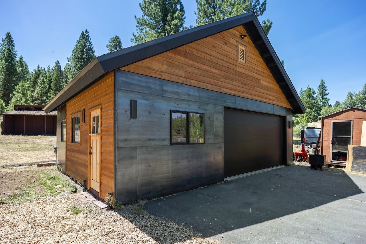 15031 Glenshire Drive