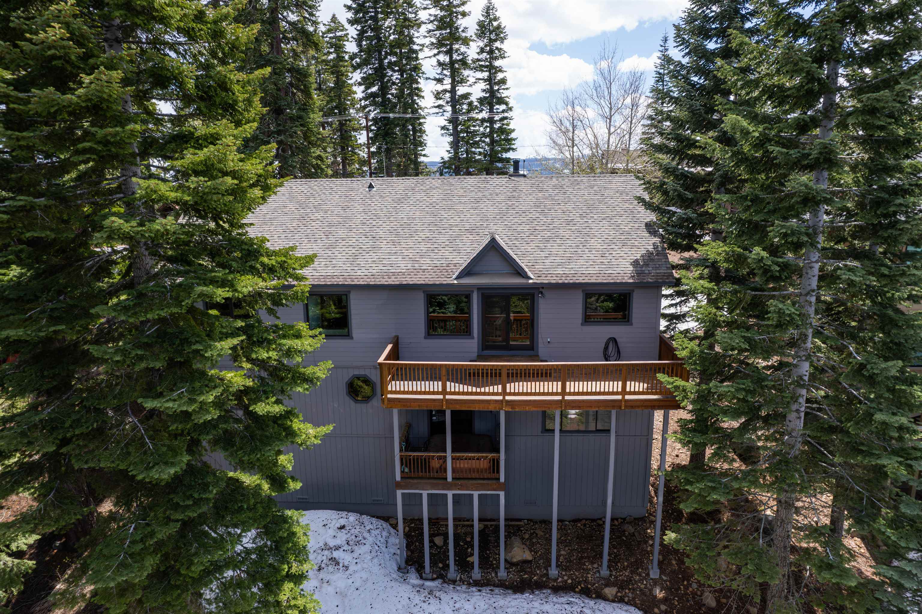 12185 Skislope Way