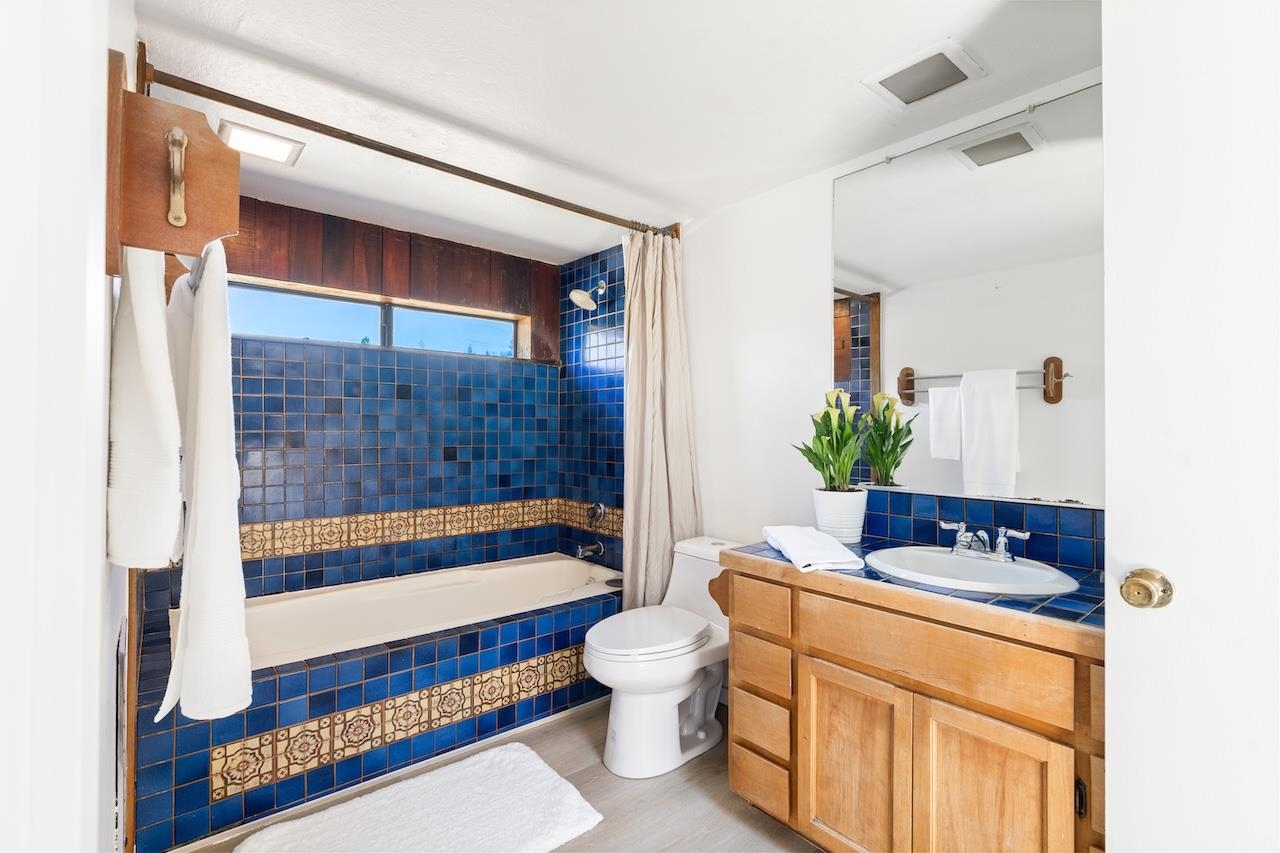 10390 Manchester Drive