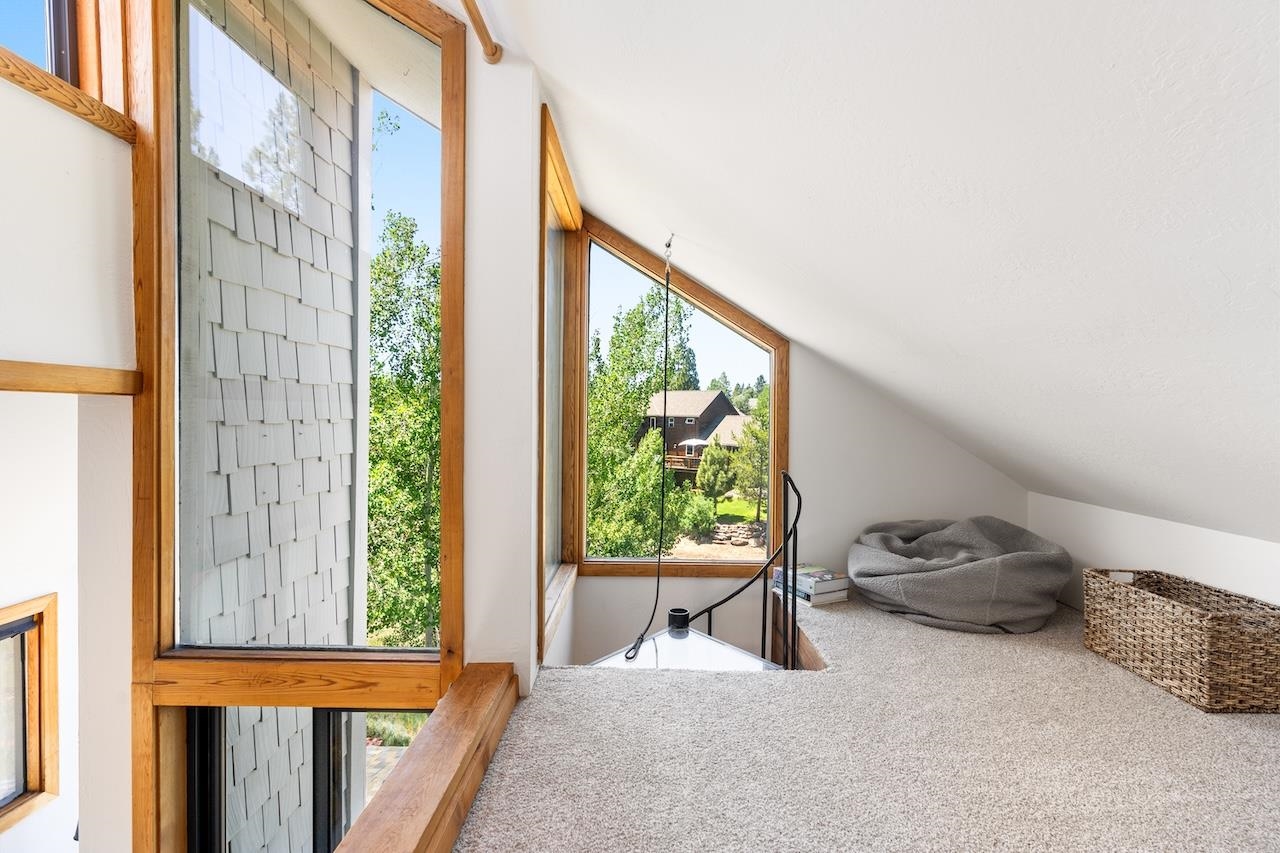 10390 Manchester Drive