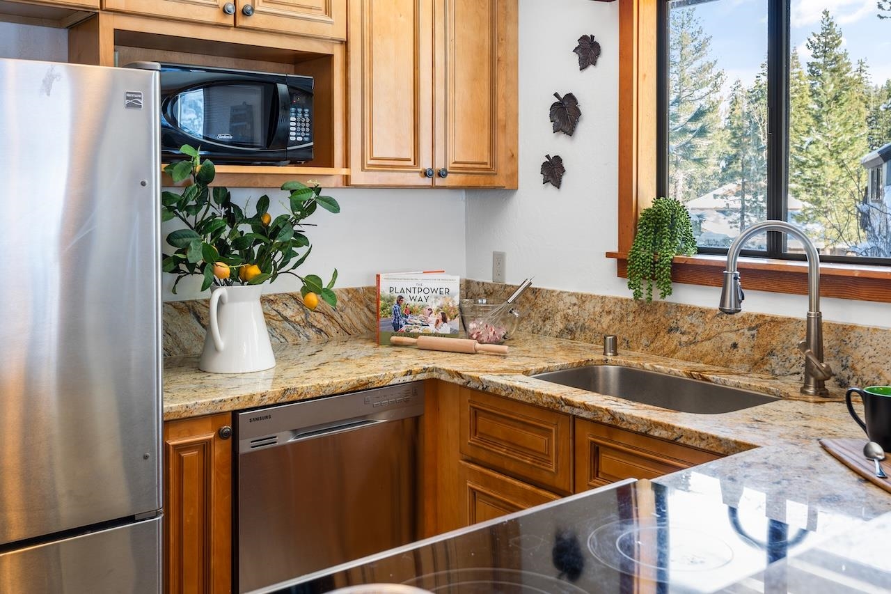 725 Granlibakken Road Unit: 85