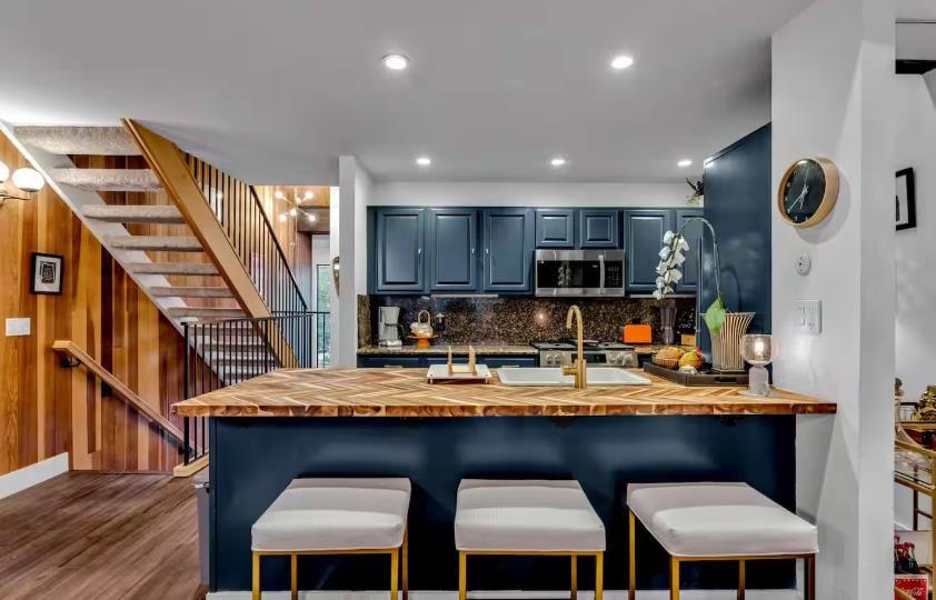 1001 Commonwealth Drive # 171 Unit: #171