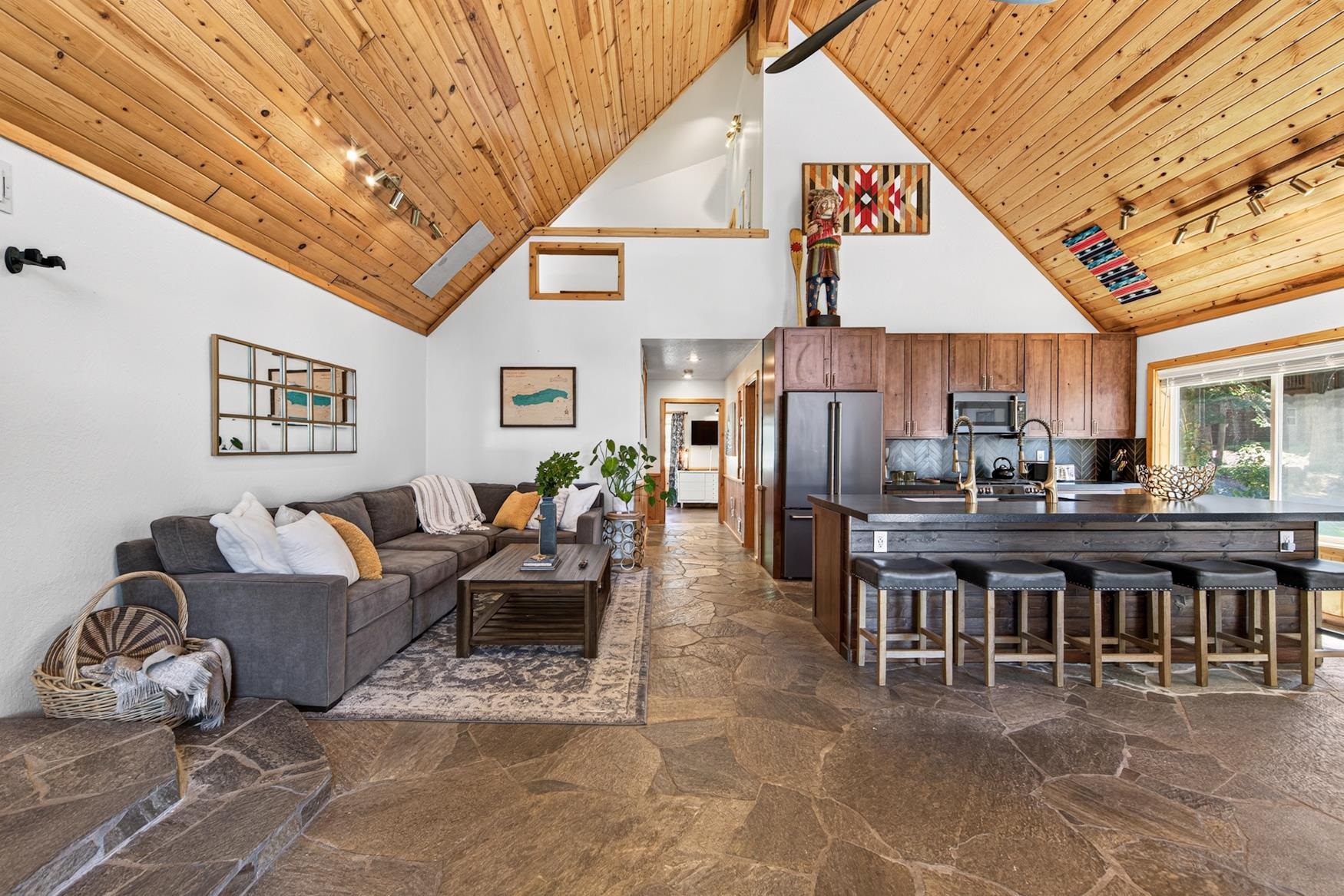 15205 Point Drive