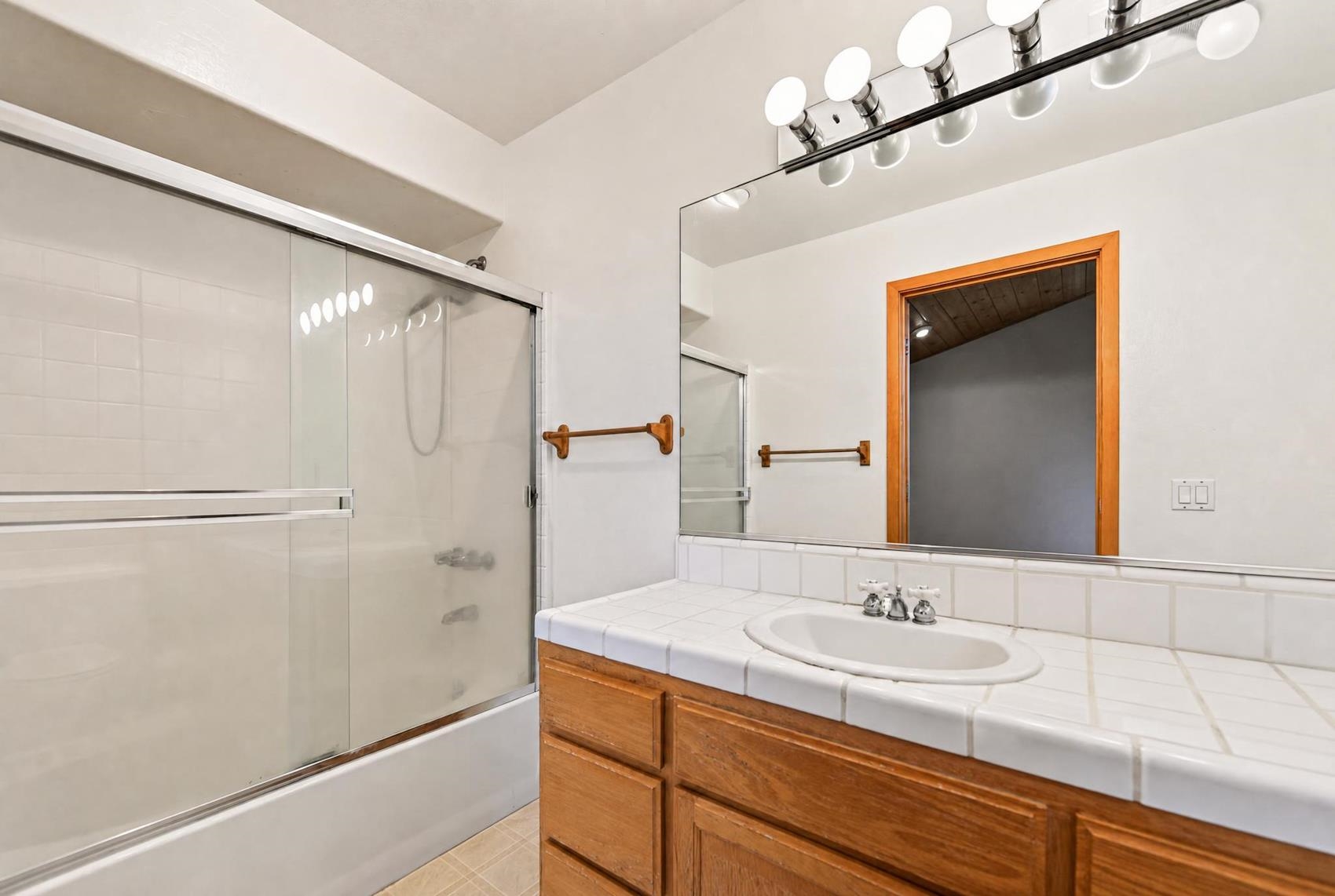 12170 Viking Way