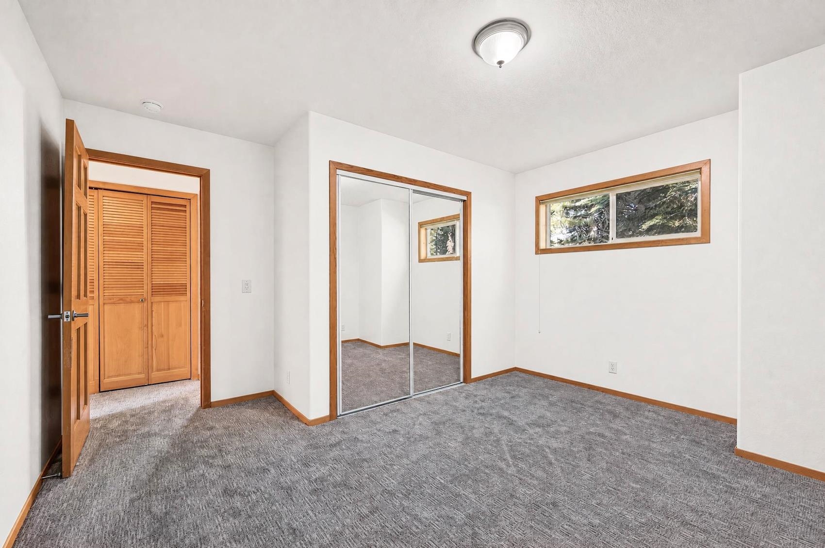 12170 Viking Way