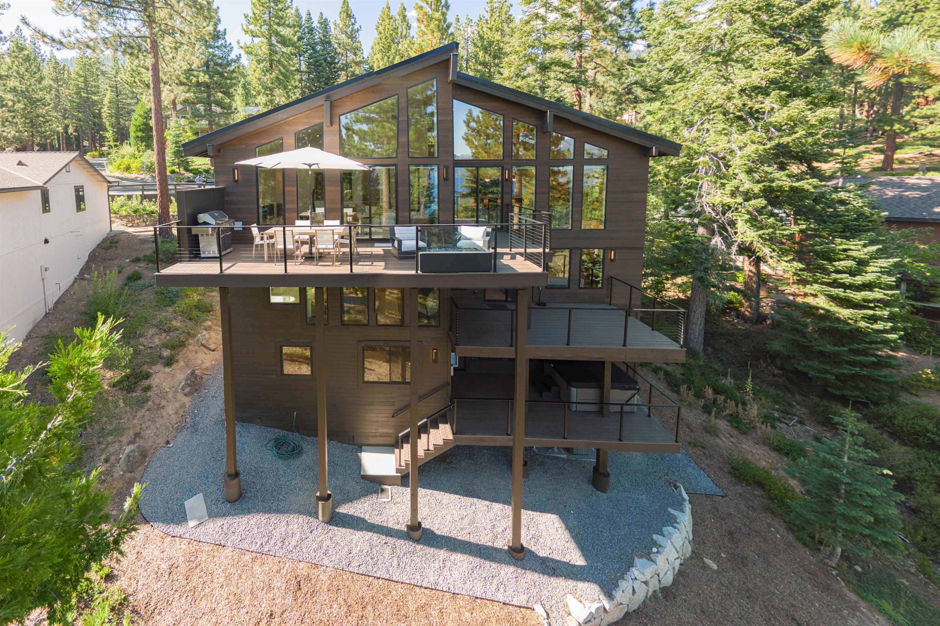 579 Fallen Leaf Way