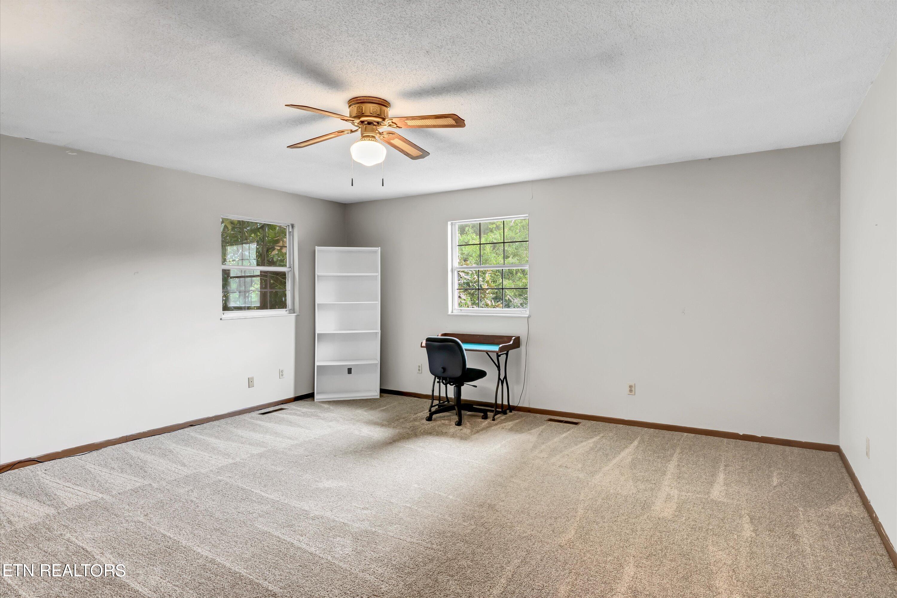 311 Newcastle Rd