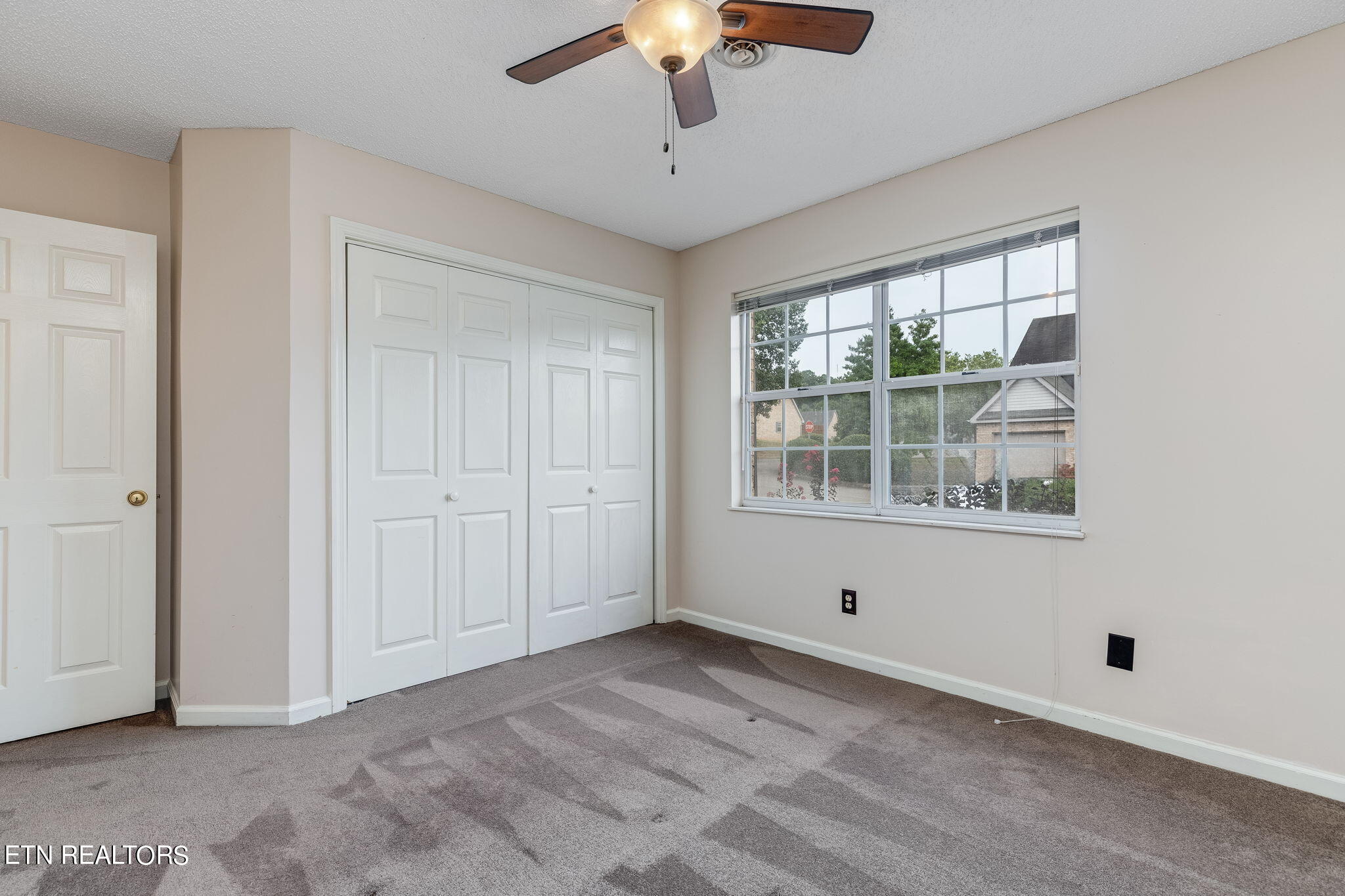 5201 Vanardo Way