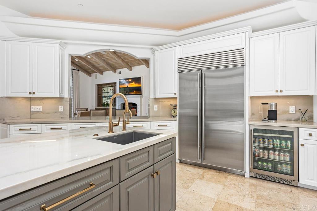 6273 Clubhouse Drive