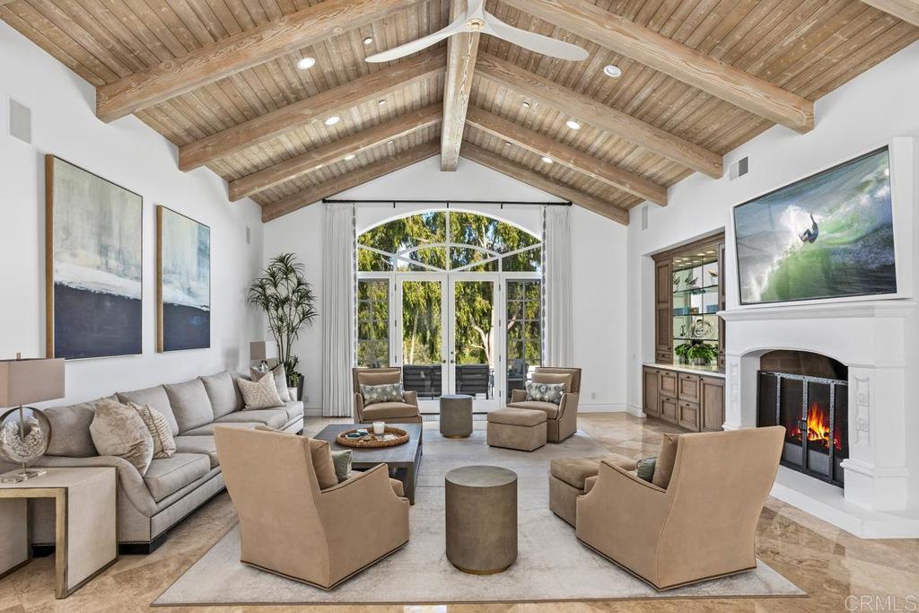 6273 Clubhouse Drive