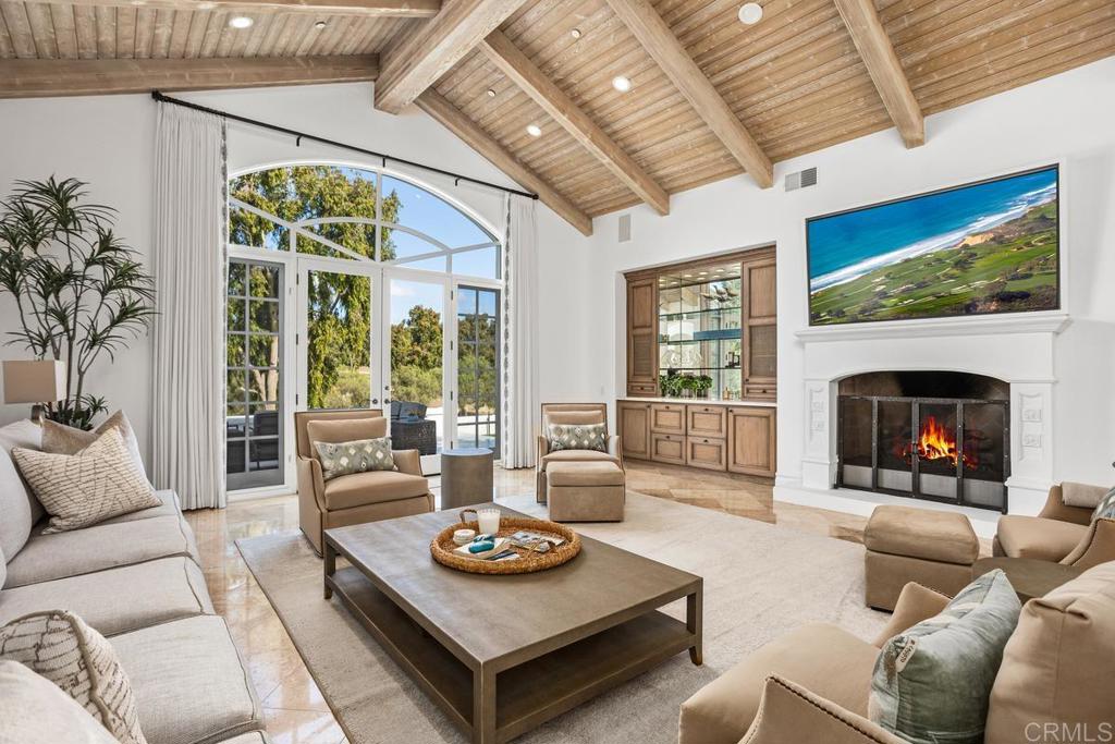 6273 Clubhouse Drive