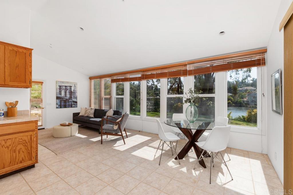 17249 Camino De Montecillo