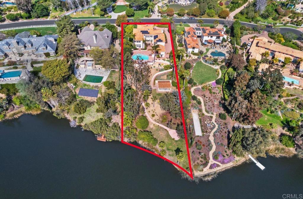 17249 Camino De Montecillo